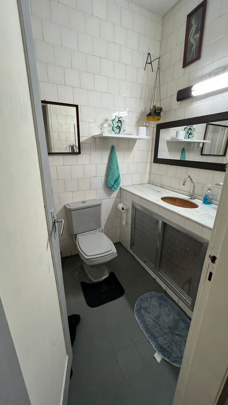 AP 5min andando da Praia do Forte c/ Garagem