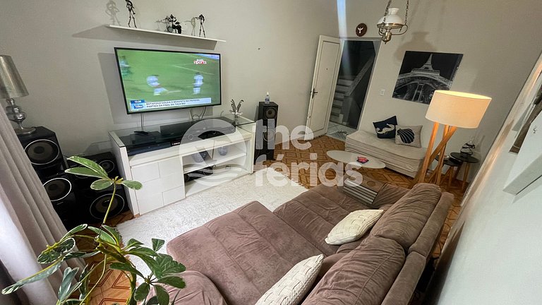 AP 5min andando da Praia do Forte c/ Garagem