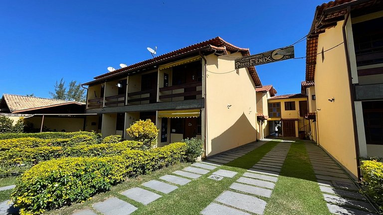 AP 2 qtos AC c/ piscina e churrasqueira em cond.