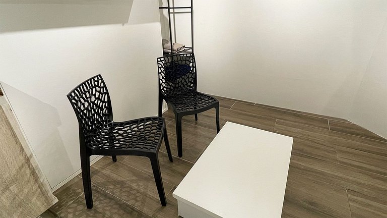 Suíte econômica c/ AC frigobar WIFI | @theferias_