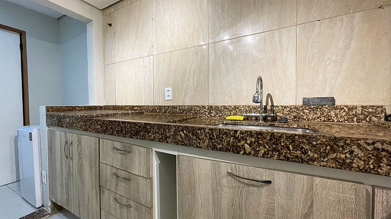 Suíte econômica c/ AC frigobar WIFI | @theferias_